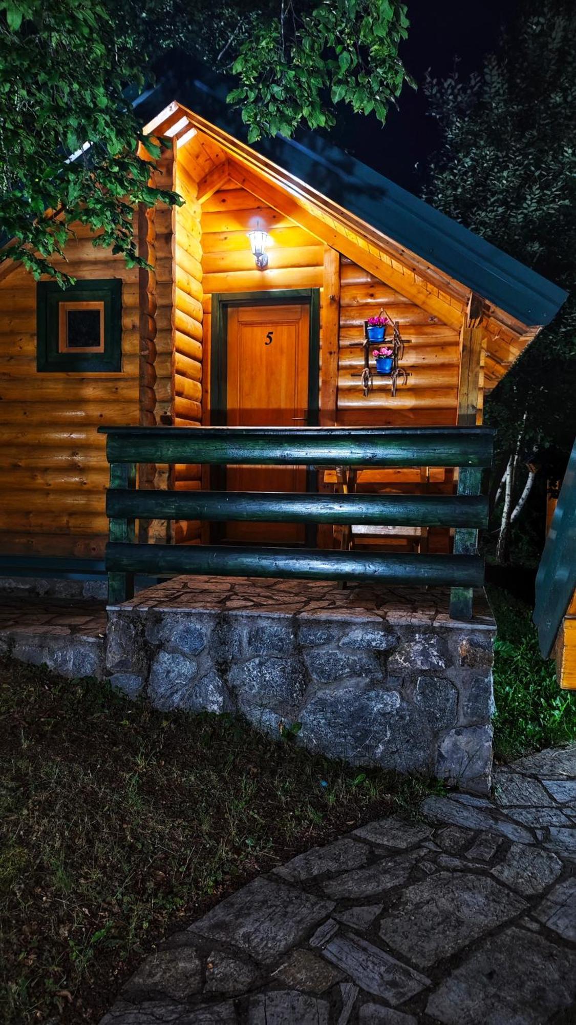 Kozak Apartments & Restaurant Mojkovac Extérieur photo